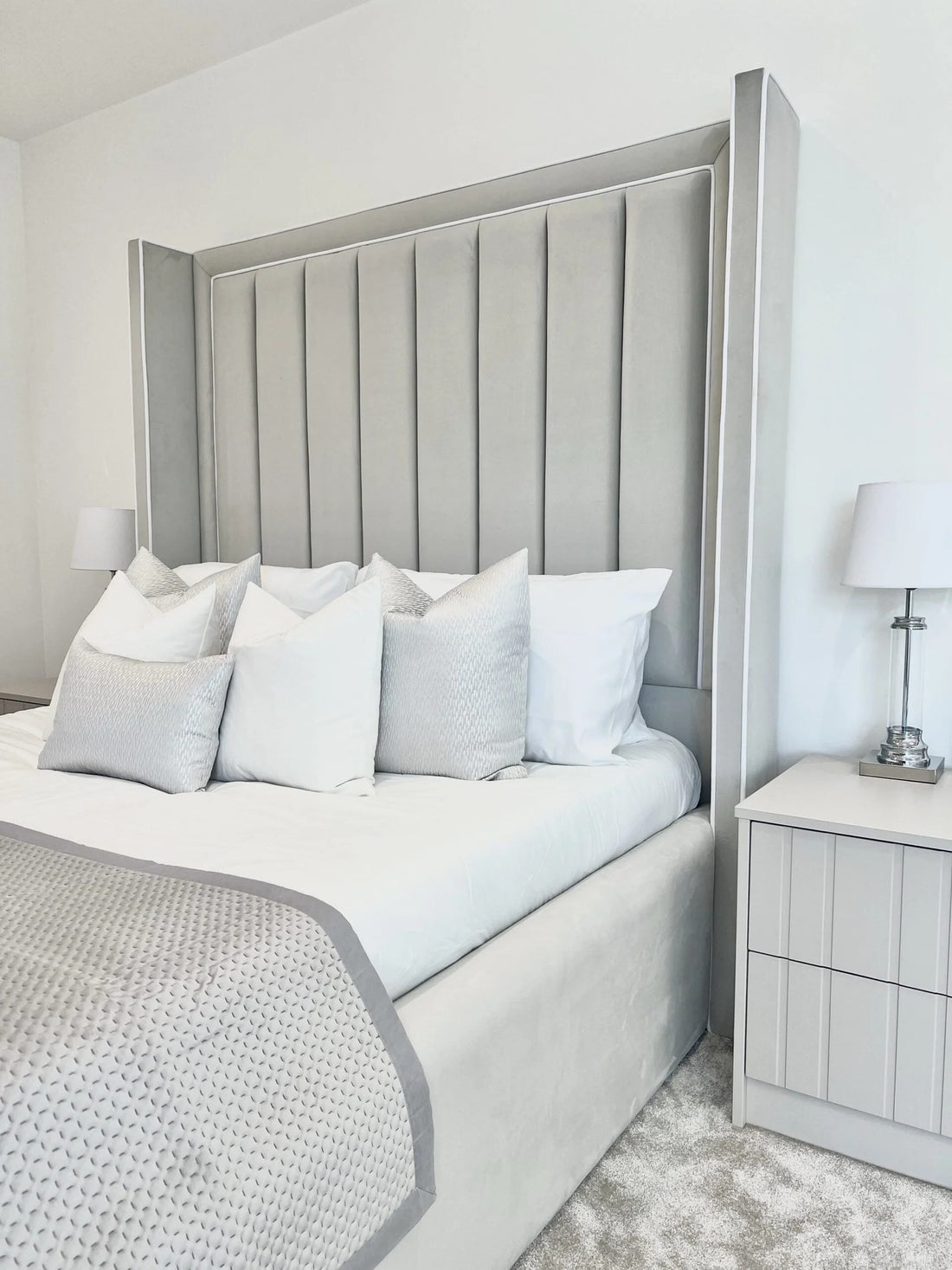 Solmira Bed