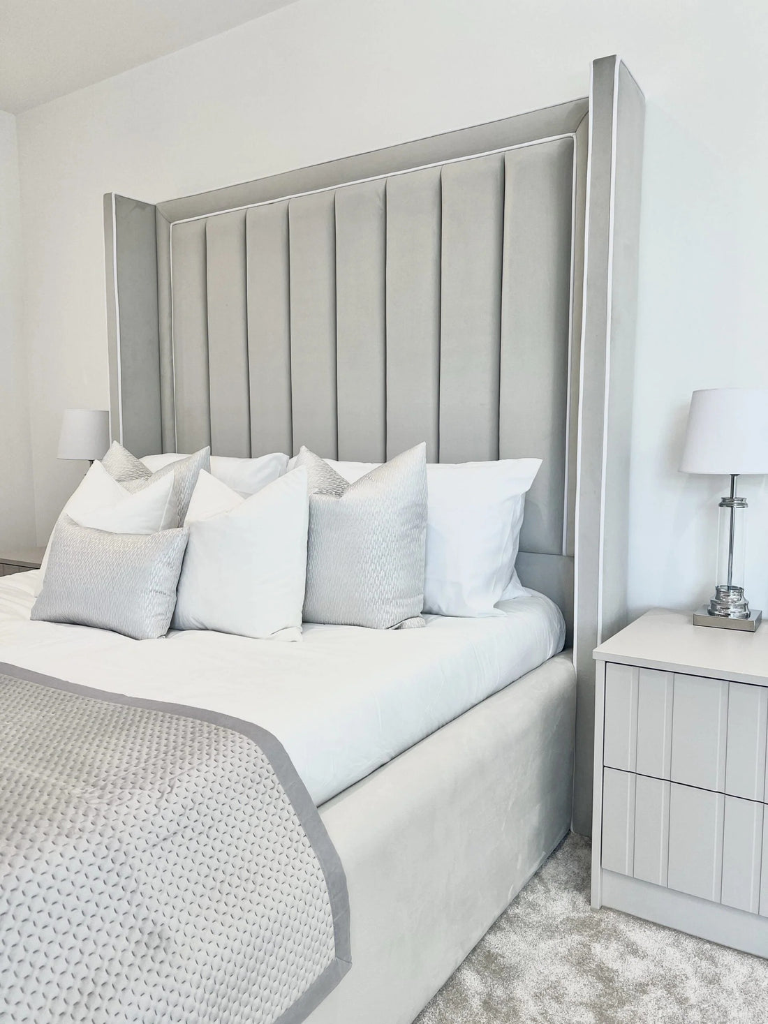 Solmira Bed