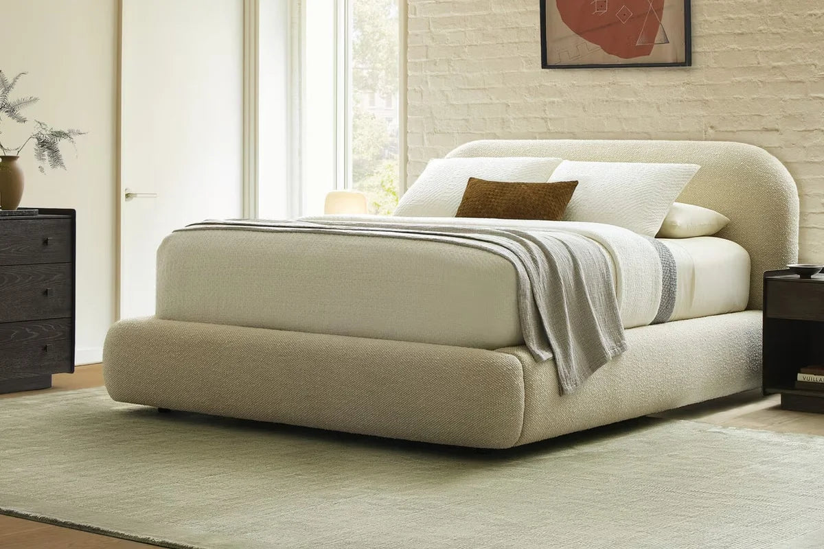 Bellemont Bedframe